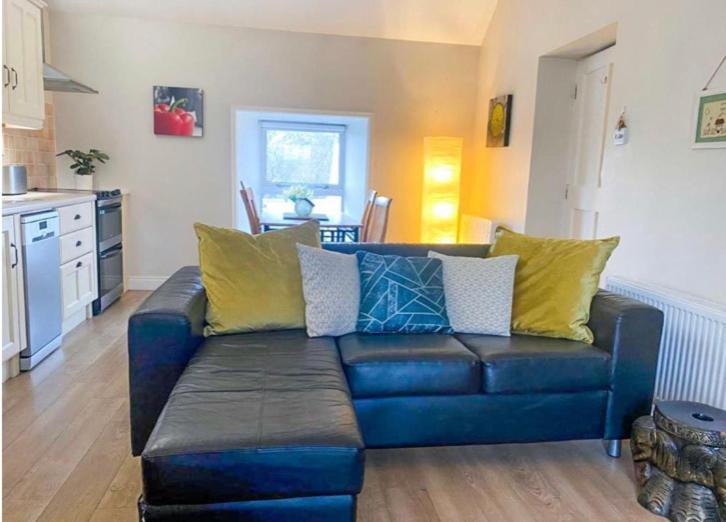 Village Way Apartment *